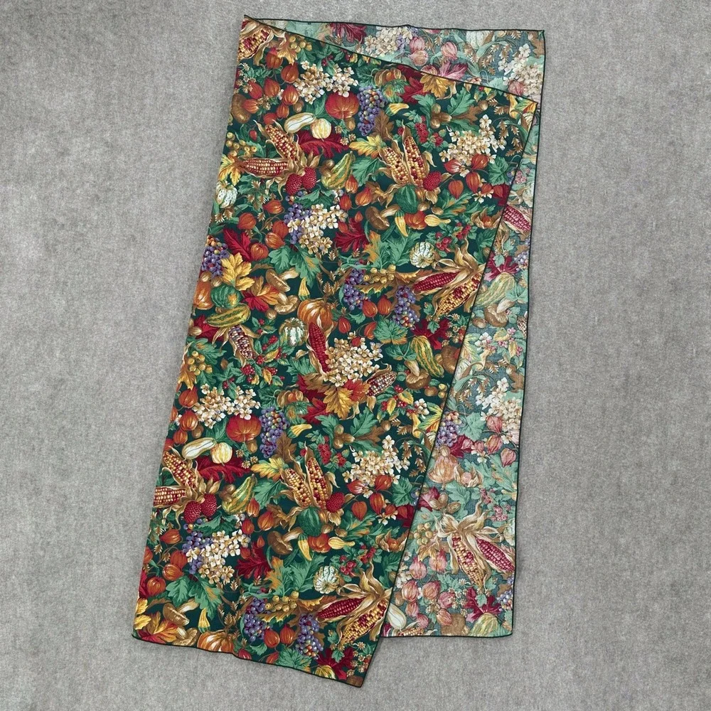 VTG Tablecloth Unisex 43
